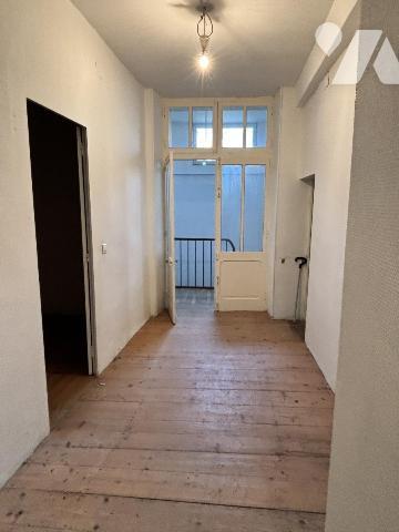 SAINT EGREVE - La Monta - Bâtisse de 1870 à rénover – 273 m² + combles, terrain de 2050 m²