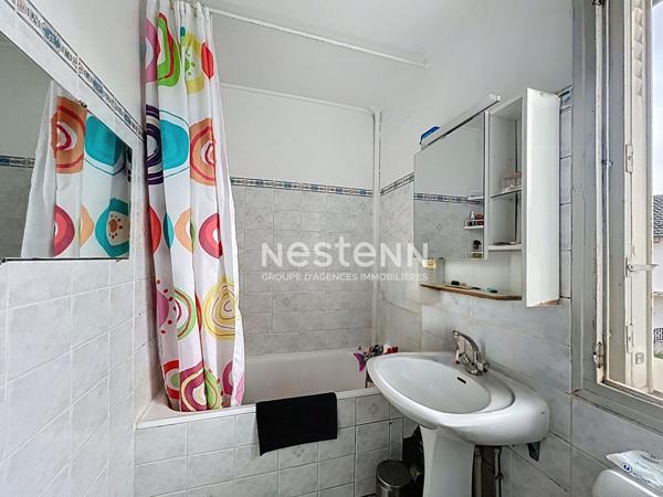 A vendre maison située à Dreux, 5 pièces, 80 m2, proche Gare et toutes commodités, secteur Hôpital