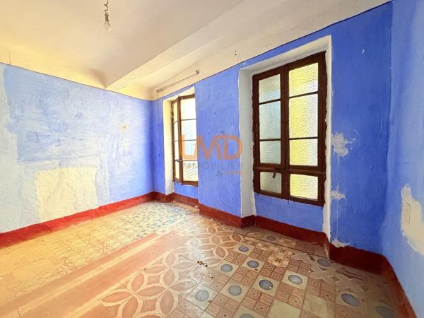 Maison de village 105 m2 T5 avec terrasse à Thuir