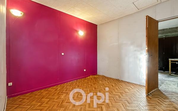 Maison à vendre    5 pièces • 97,70 m2 Saint-Priest-Taurion