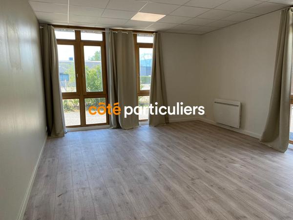 Location Local d'activité22 m² - 2 Pièces - Saint Genis Pouilly (1630)
