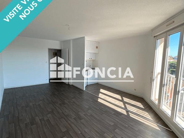 Location Studio 30.63 m² - 93-99 RUE CHARLES LEGENDRE Limoges 87000