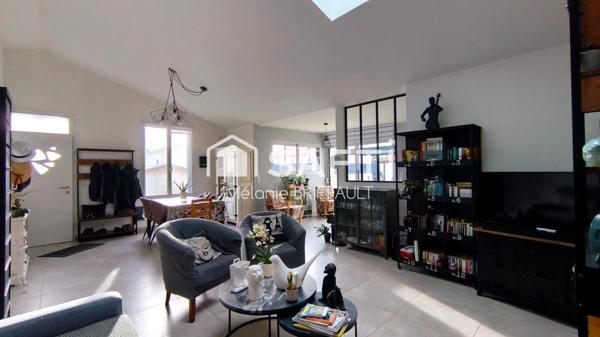 Plain pied entièrement rénovée avec jardin