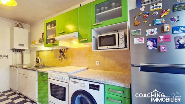 Hyper centre, appartement 2 chambres, terrasse et stationnement : rare à 1 minute de la Brèche