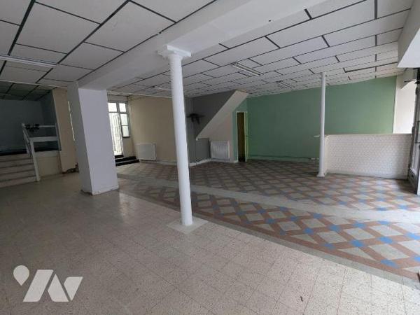 A VENDRE - Pas-de-Calais - ST POL/TERNOISE CENTRE-VILLE - IMMEUBLE A USAGE MIXTE DE COMMERCE ET...