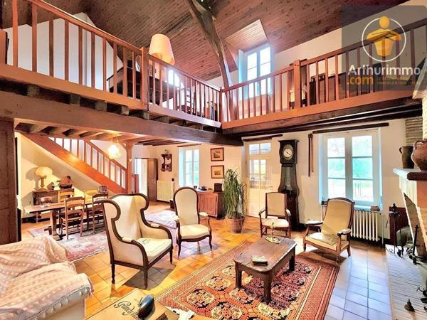 Vente Maison 11 pièces 280 m2 à Beaugency