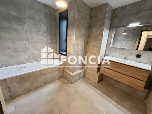 Location Appartement 2 pièces 66.96 m² - Annemasse 74100