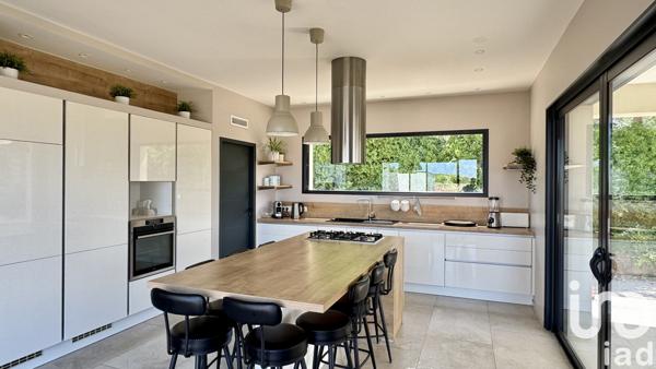 Maison à vendre 8 pièces 214 m² Malemort-du-Comtat