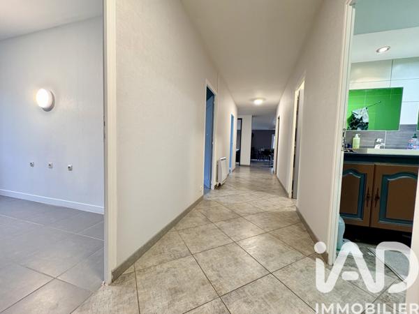 Maison à vendre 6 pièces 152 m² Saint-Amand-Montrond