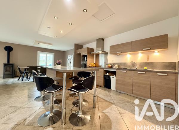 Maison à vendre 6 pièces 152 m² Saint-Amand-Montrond