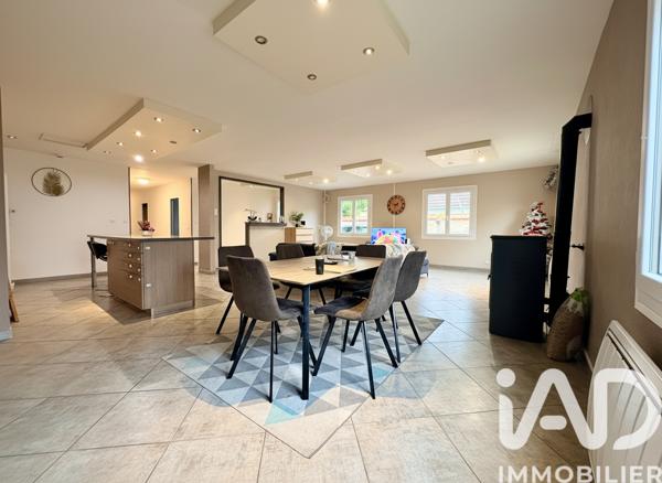 Maison à vendre 6 pièces 152 m² Saint-Amand-Montrond