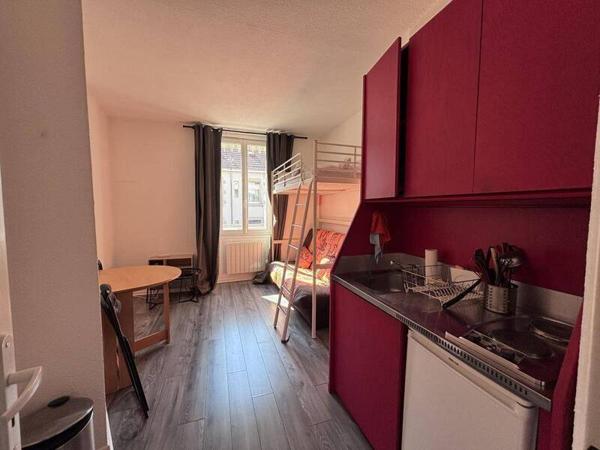 Appartement 1 pièce                                        - 38000 Grenoble Réf : 5015