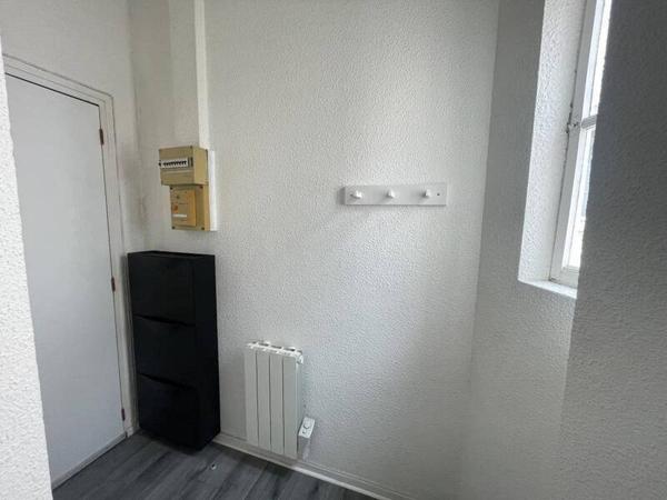 Appartement 1 pièce                                        - 38000 Grenoble Réf : 5015