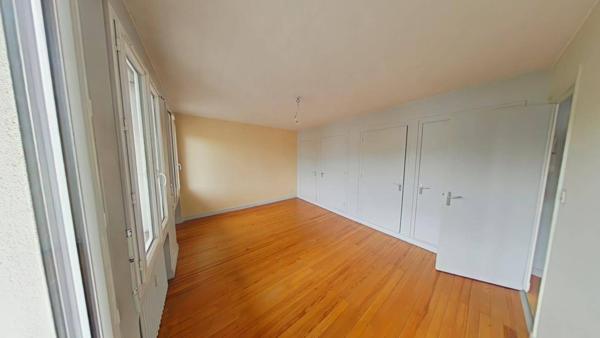 Appartement 1 pièce                                        - 42000 Saint-Étienne Réf : 12365