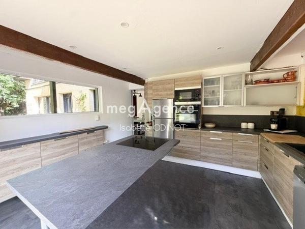 Maison à GUAINVILLE, 28260 - 6 pièces 168m²
