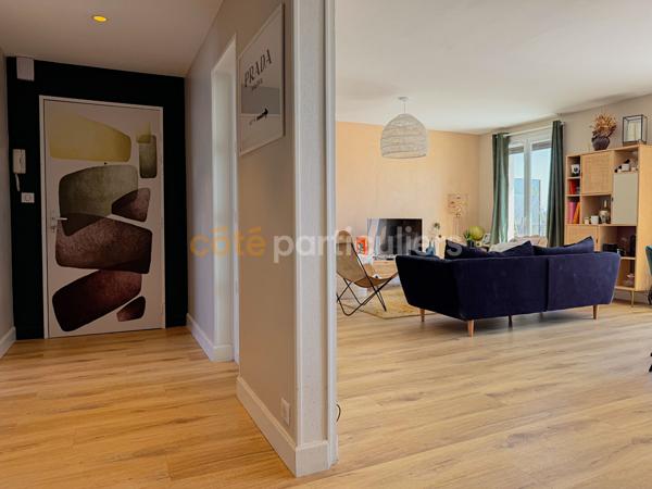 Vente
                Appartement110 m² - 5 Pièces -
                    SAINT LO (50000)