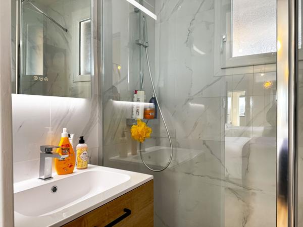 Vente
                Appartement110 m² - 5 Pièces -
                    SAINT LO (50000)
