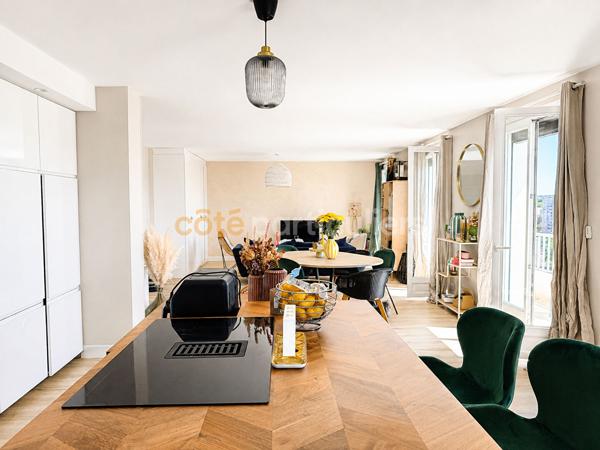 Vente
                Appartement110 m² - 5 Pièces -
                    SAINT LO (50000)