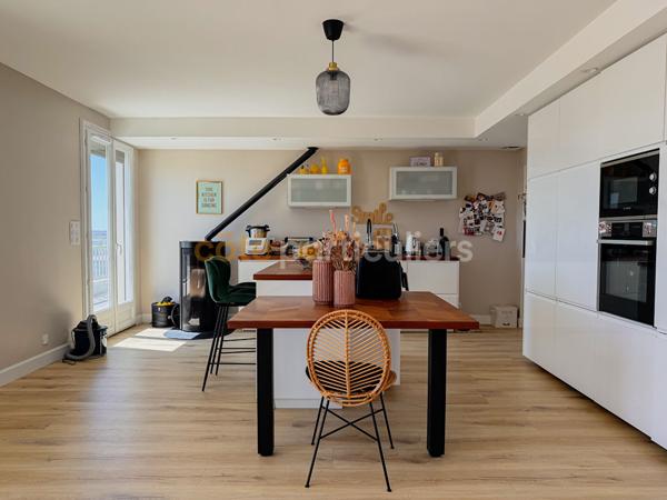 Vente
                Appartement110 m² - 5 Pièces -
                    SAINT LO (50000)