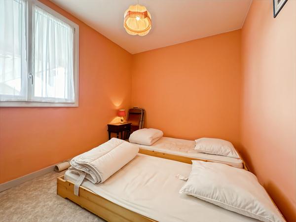 Appartement 2 pièce(s) face pinède