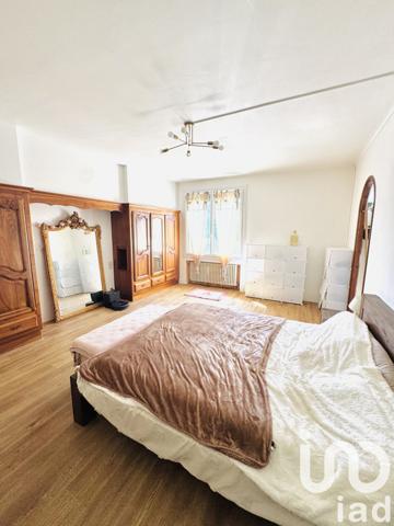 Maison à vendre 6 pièces 240 m² Gourdon