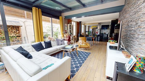 MAISON M6 - CENTRE VILLE DE ROMAINVILLE - CHARME DE L'ANCIEN - SANS TRAVAUX - AVEC PARKING ET JARDIN