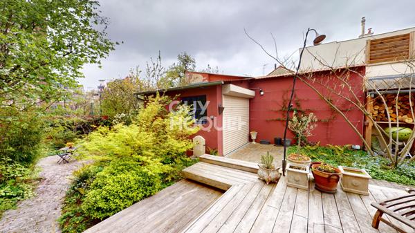 MAISON M6 - CENTRE VILLE DE ROMAINVILLE - CHARME DE L'ANCIEN - SANS TRAVAUX - AVEC PARKING ET JARDIN