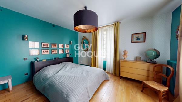 MAISON M6 - CENTRE VILLE DE ROMAINVILLE - CHARME DE L'ANCIEN - SANS TRAVAUX - AVEC PARKING ET JARDIN