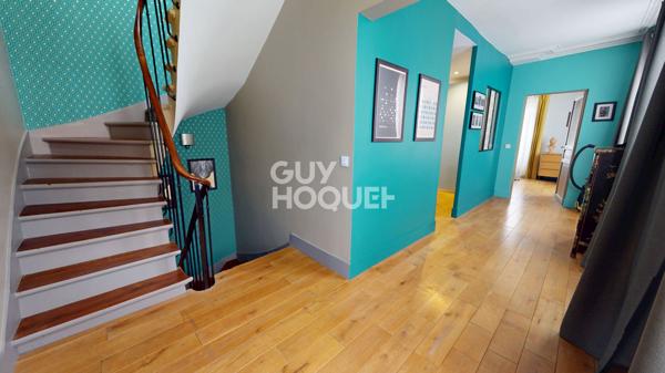 MAISON M6 - CENTRE VILLE DE ROMAINVILLE - CHARME DE L'ANCIEN - SANS TRAVAUX - AVEC PARKING ET JARDIN