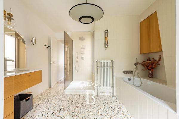 Paris 7ème, Appartement 5 Chambres -  204 m² à vendre