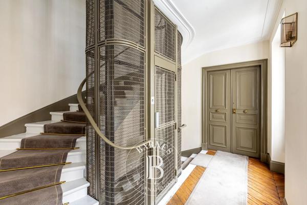 Paris 7ème, Appartement 5 Chambres -  204 m² à vendre