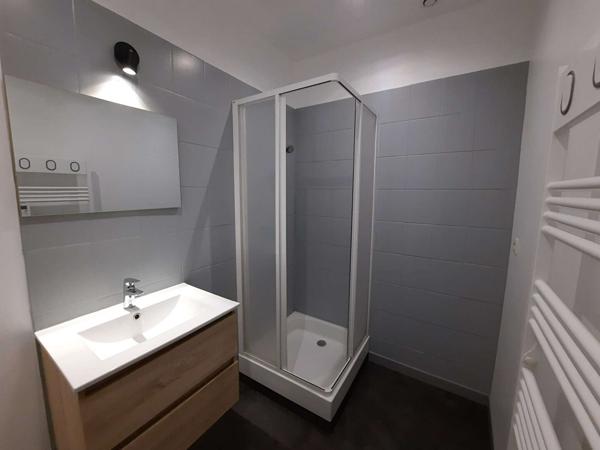 Appartement Ernee - 2 chambres - 71m2 , Ernee