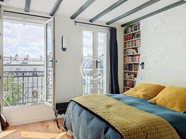 Paris (75004) VUE MONUMENTS POUR CE DERNIER ETAGE RENOVÉ