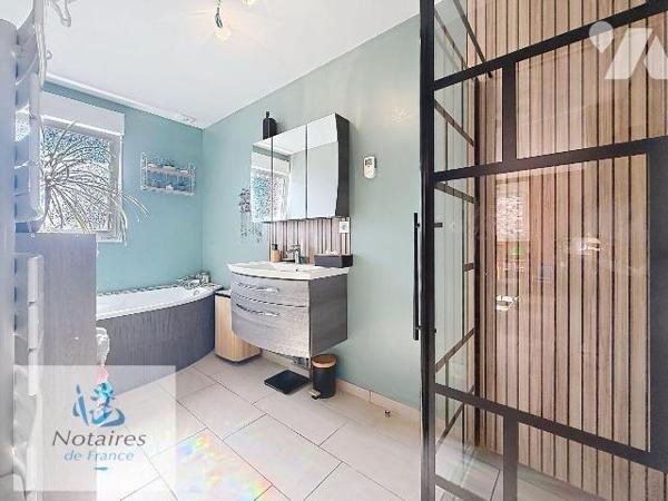 EN EXCLUSIVITE CHEZ VOTRE NOTAIRE !!!

HAZEBROUCK (Creule) - MAISON 2017 - DPE A - 4 CHAMBRES...