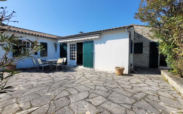 Maison à vendre    5 pièces •  Le Bois-Plage-en-Ré