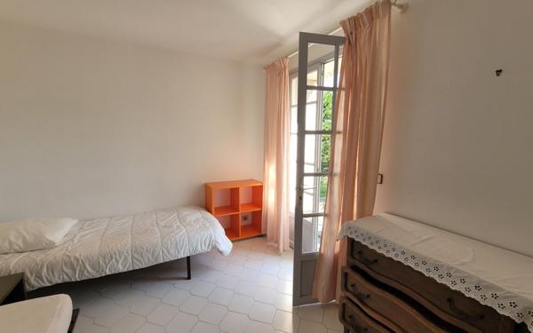 Maison à vendre    5 pièces •  Le Bois-Plage-en-Ré