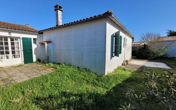 Maison à vendre    5 pièces •  Le Bois-Plage-en-Ré