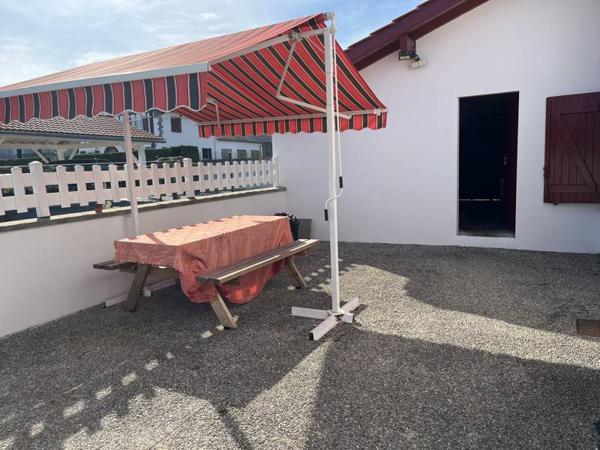 Immeuble à vendre |  Saint-Palais |  320 m²