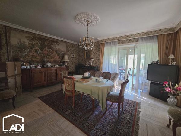 VERRUYES ! Propriété de caractère à fort potentiel !, Verruyes 79310
