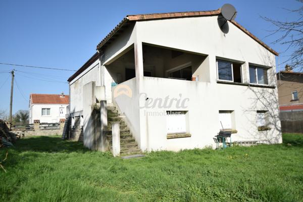 Maison 4 ou 5 chambres à Bressuire