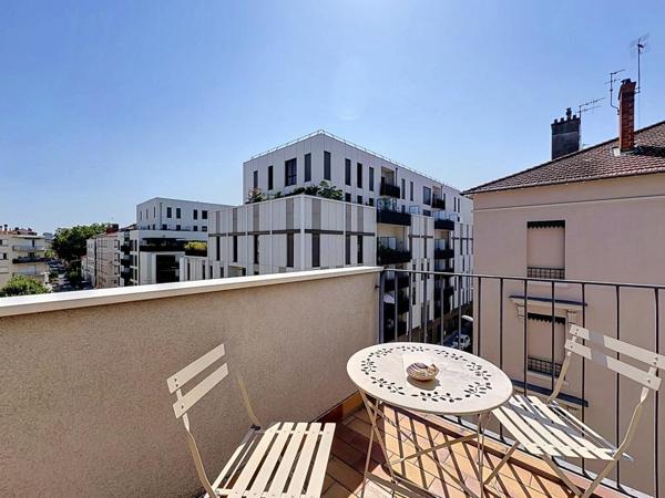 T3 – MEUBLE – BALCON – 69006 – LYON