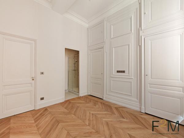 AINAY APPARTEMENT D’EXCEPTION 185 M2 ENTIÈREMENT RÉNOVÉ A LOUER