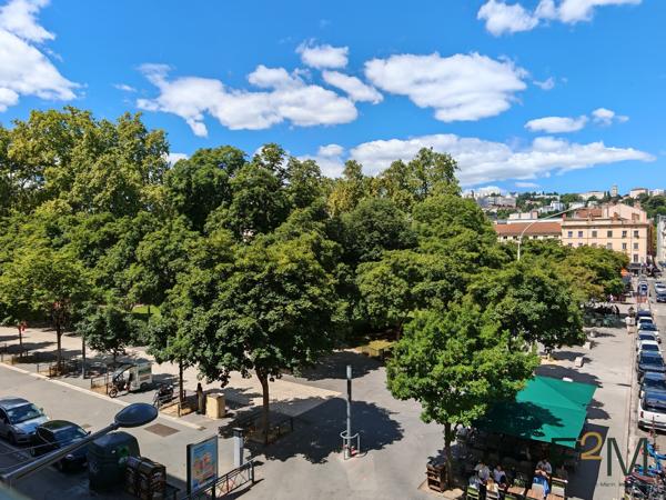 AINAY APPARTEMENT D’EXCEPTION 185 M2 ENTIÈREMENT RÉNOVÉ A LOUER