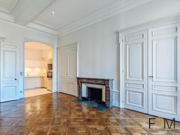 AINAY APPARTEMENT D’EXCEPTION 185 M2 ENTIÈREMENT RÉNOVÉ A LOUER