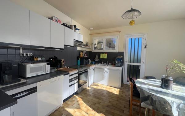 Maison à louer    4 pièces • 100 m2 Sarbazan