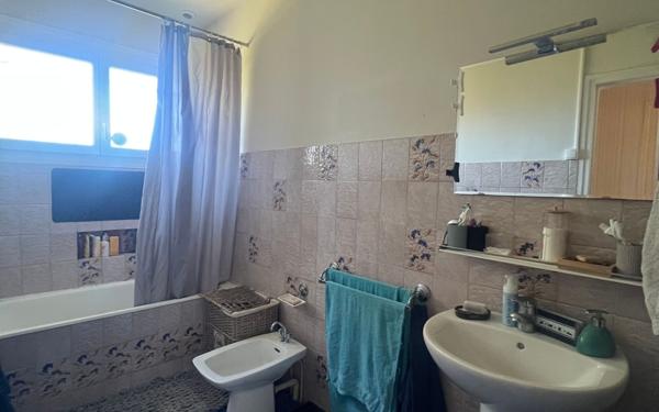 Maison à louer    4 pièces • 100 m2 Sarbazan