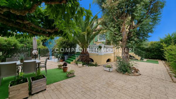 Villa
                                                                                                                                                                                                                                                                                                                        4 pièce(s)                                                                                                                                                                                                          3 chambre(s)                                                                                                                                                                                                          70  m²