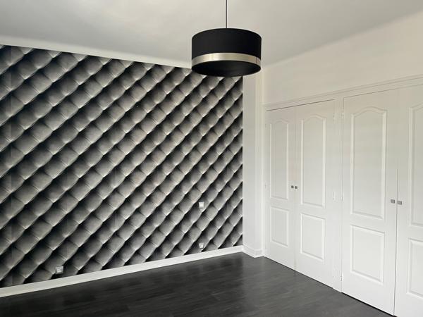 Couëron (44220) A COUERON GRANDE MAISON A VENDRE AVEC GRAND STOCKAGE (idéal artisans, familles, professions libérales) CENTRE