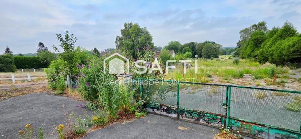 Terrain constructible viabilisé de 1 868 m²