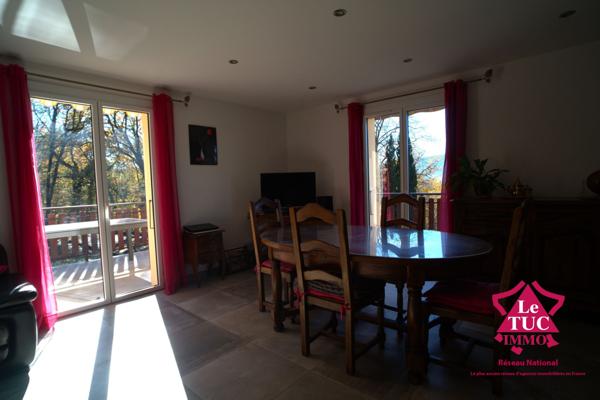 Un véritable havre de paix sur 3000 m² de terrain arboré Trévignin (73100)